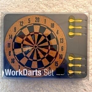 DI Work Darts Set